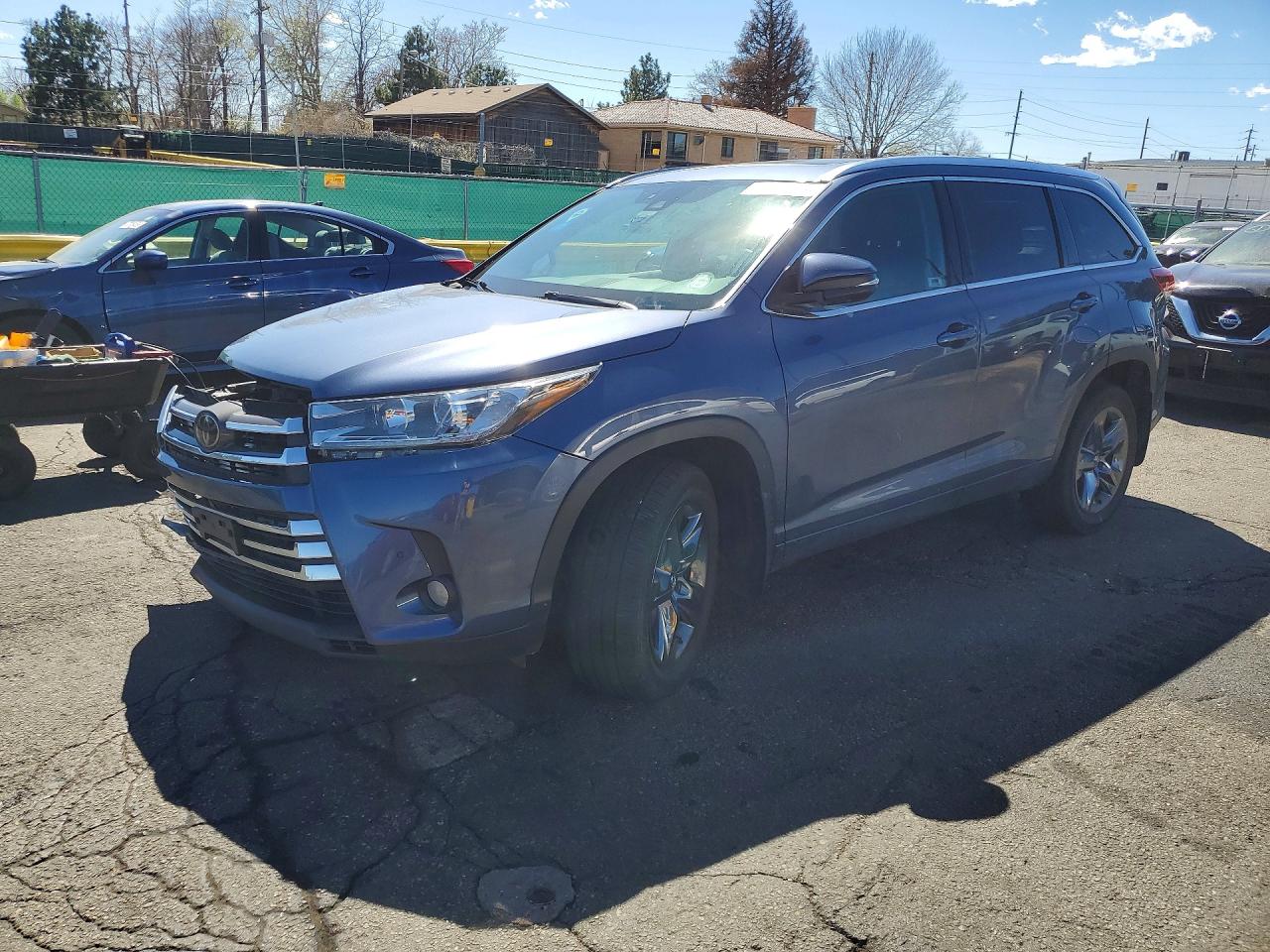 2018 TOYOTA HIGHLANDER