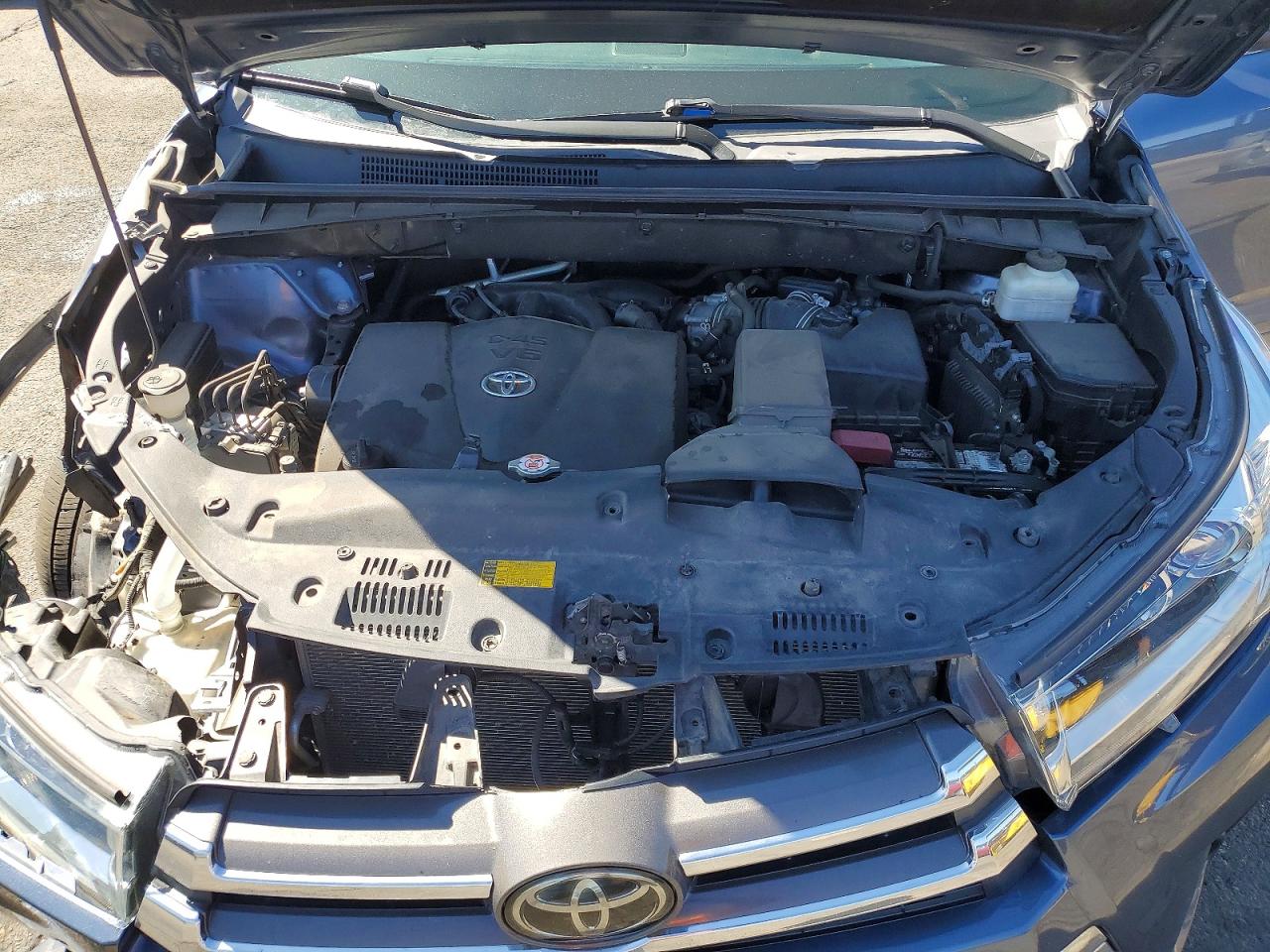 2018 TOYOTA HIGHLANDER LIMITED PLATINUM photo 21