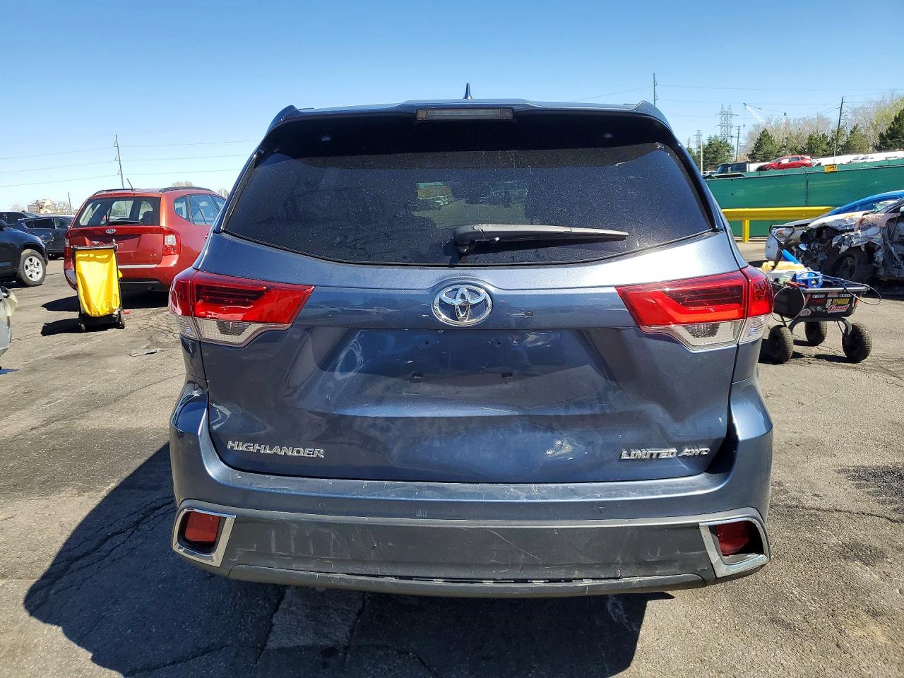 2018 TOYOTA HIGHLANDER LIMITED PLATINUM photo 11