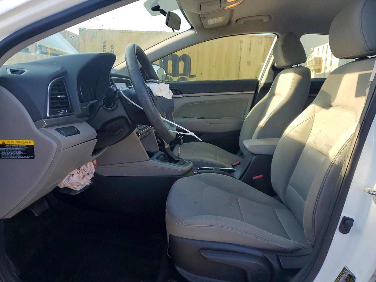 2017 HYUNDAI ELANTRA SE photo 19