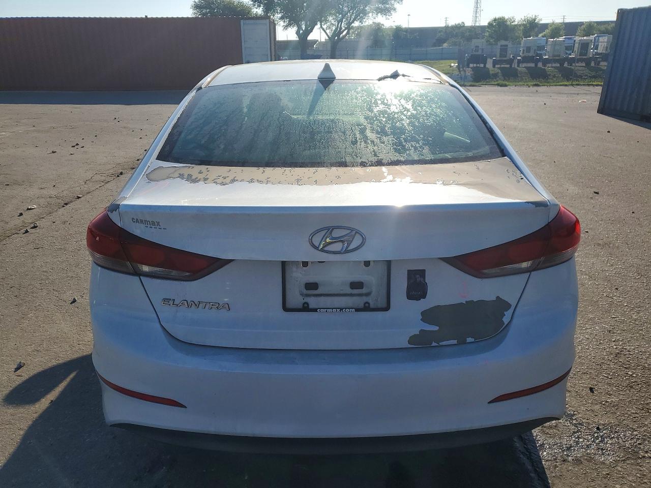 2017 HYUNDAI ELANTRA SE photo 16
