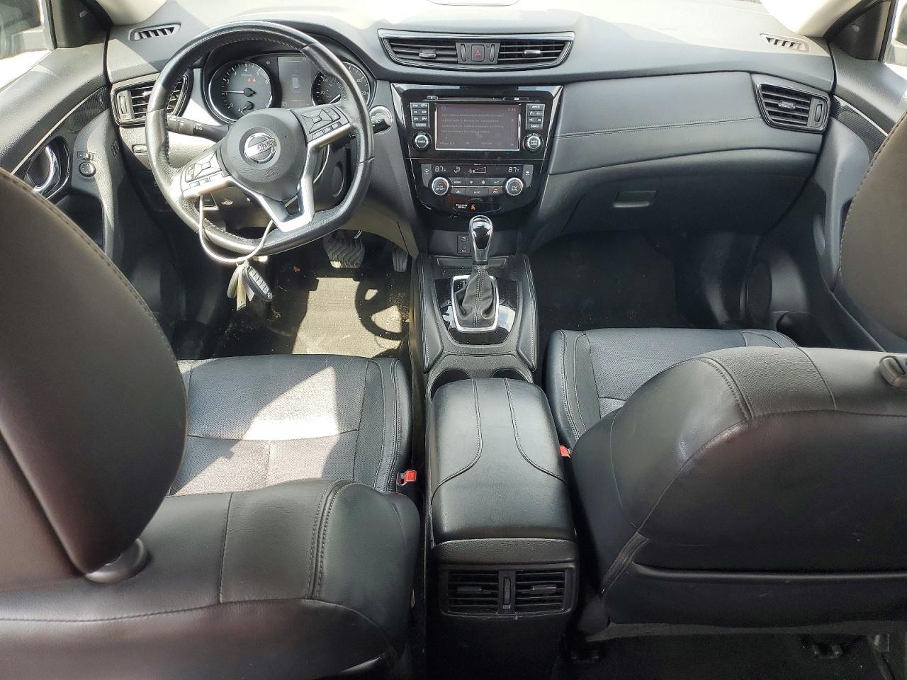 2017 NISSAN ROGUE SL photo 15