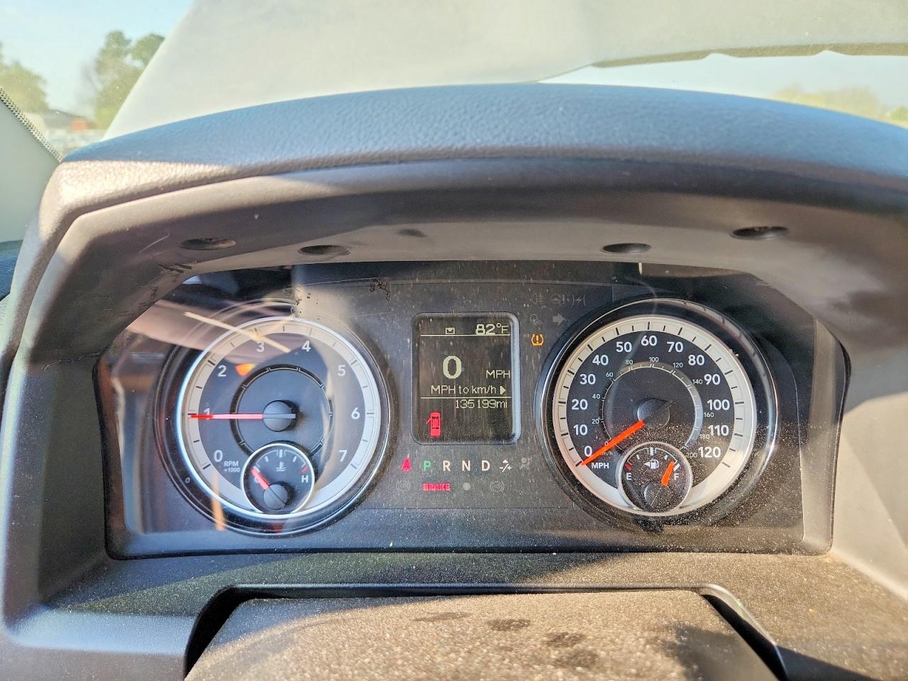 2019 RAM 1500 CLASSIC TRADESMAN photo 9