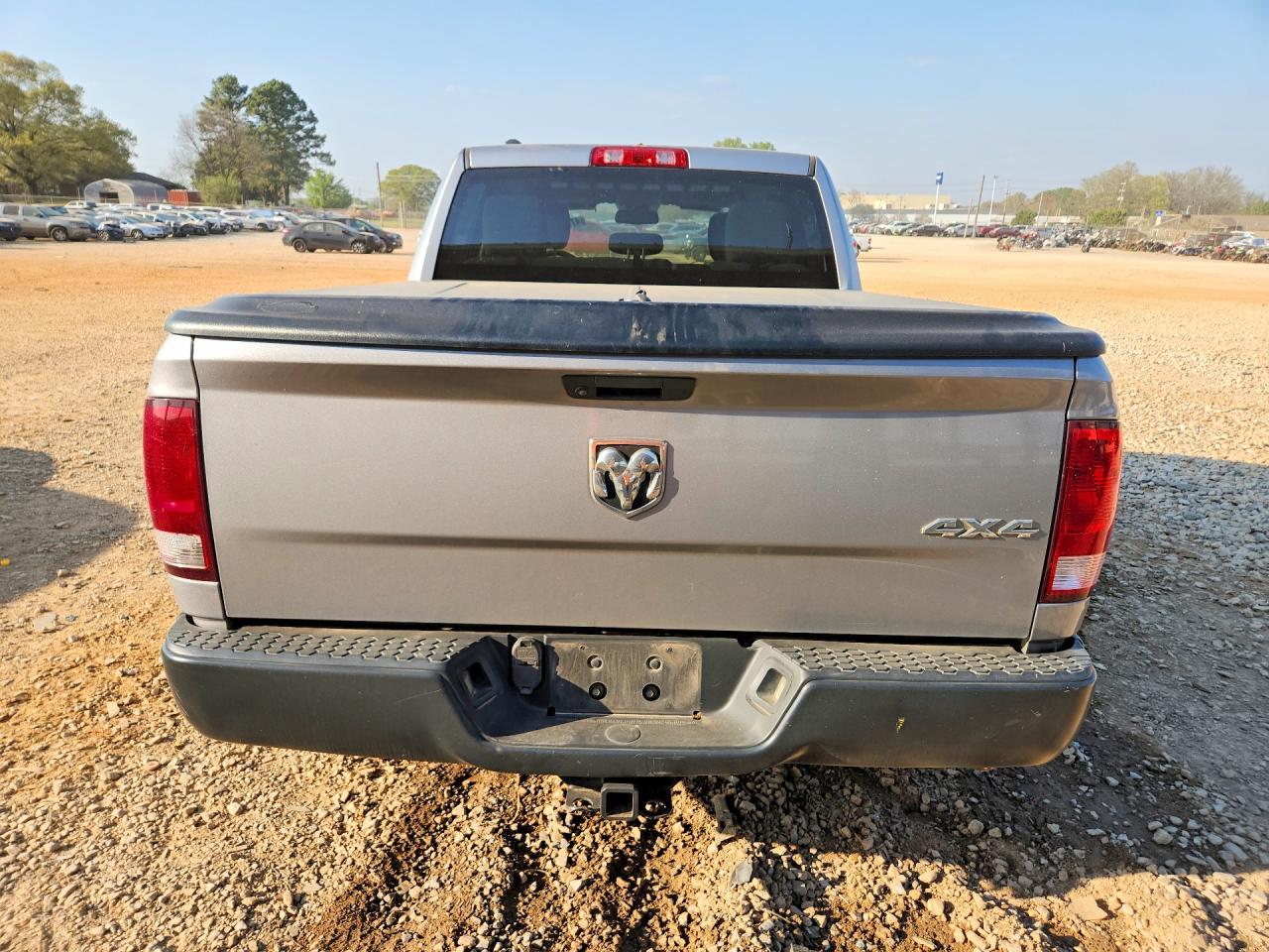 2019 RAM 1500 CLASSIC TRADESMAN photo 6