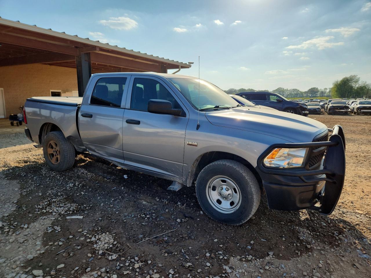2019 RAM 1500 CLASSIC TRADESMAN photo 4