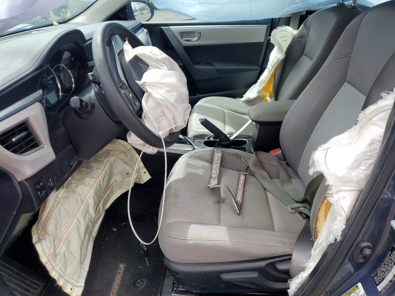 2016 TOYOTA COROLLA LE photo 7