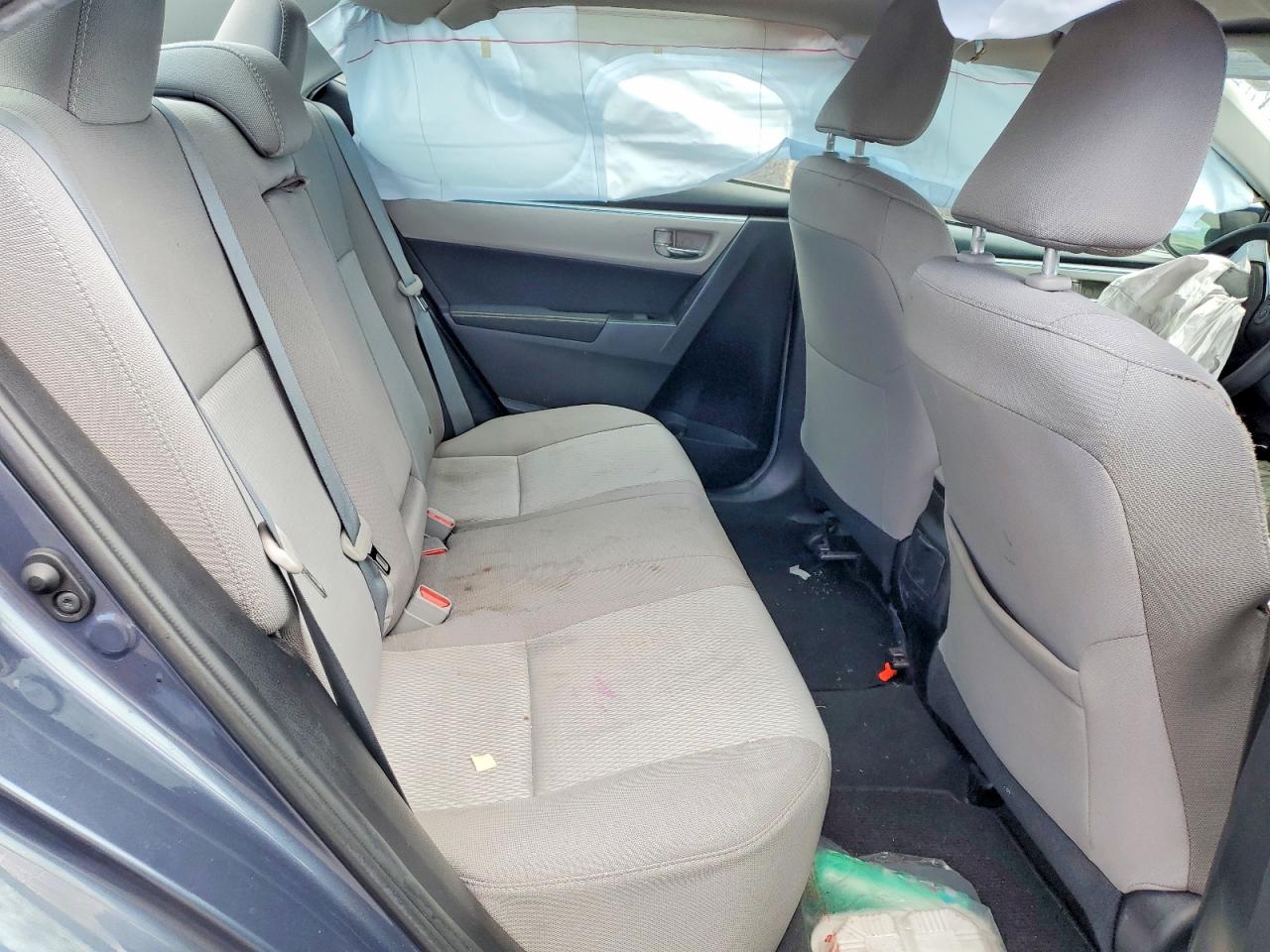 2016 TOYOTA COROLLA LE photo 10