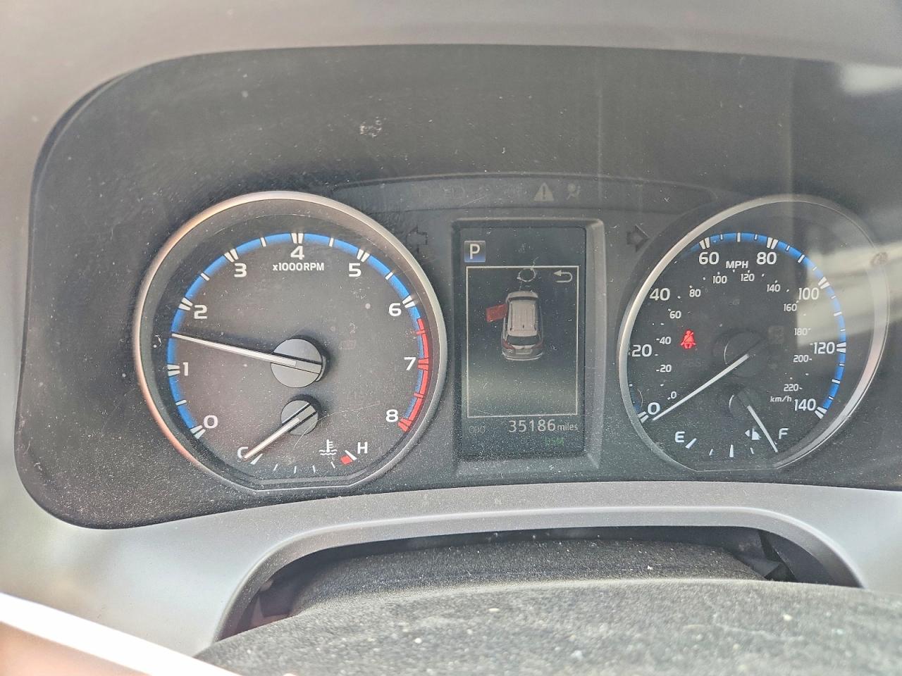 2018 TOYOTA RAV4 XLE photo 9