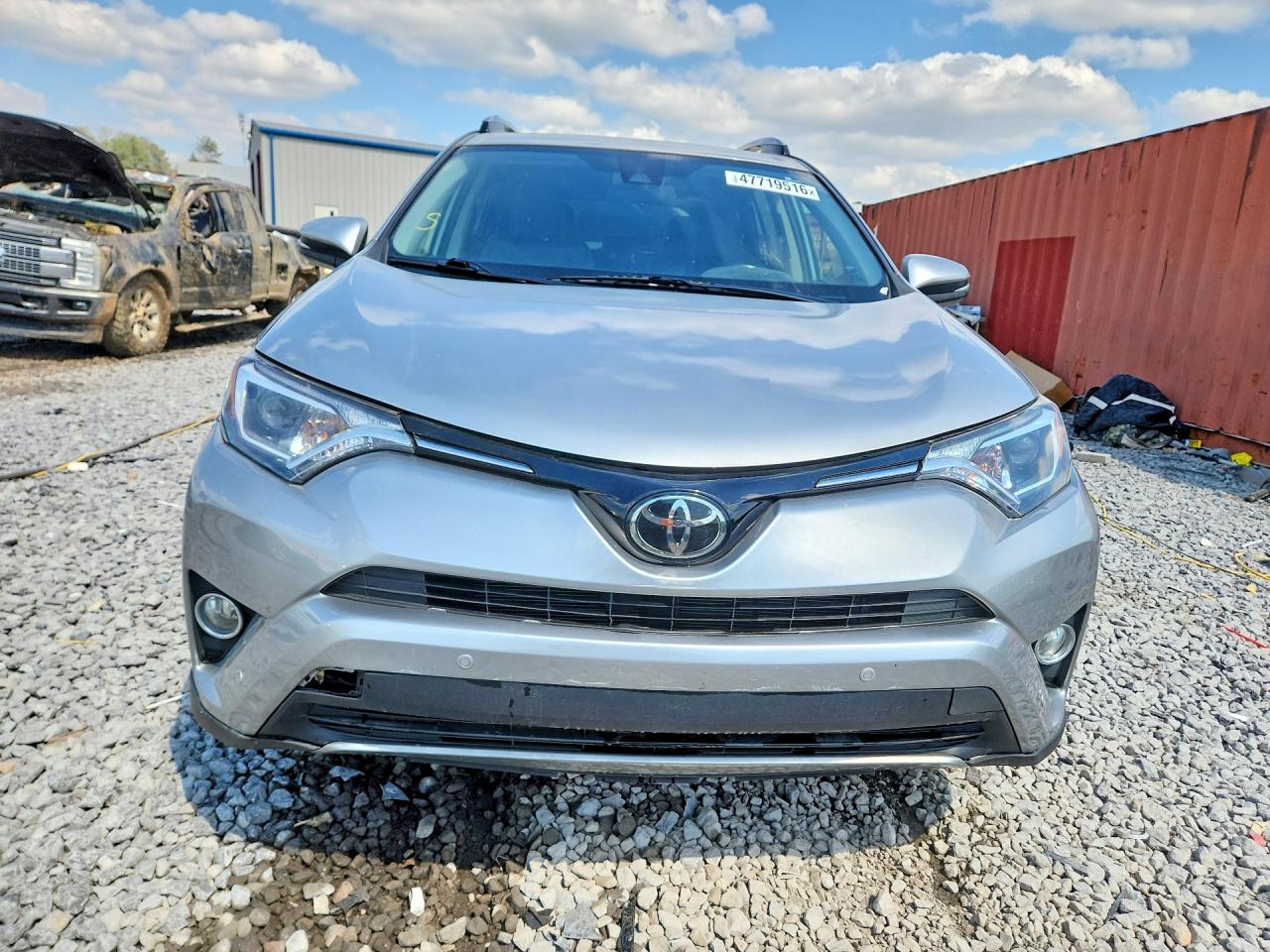 2018 TOYOTA RAV4 XLE photo 5