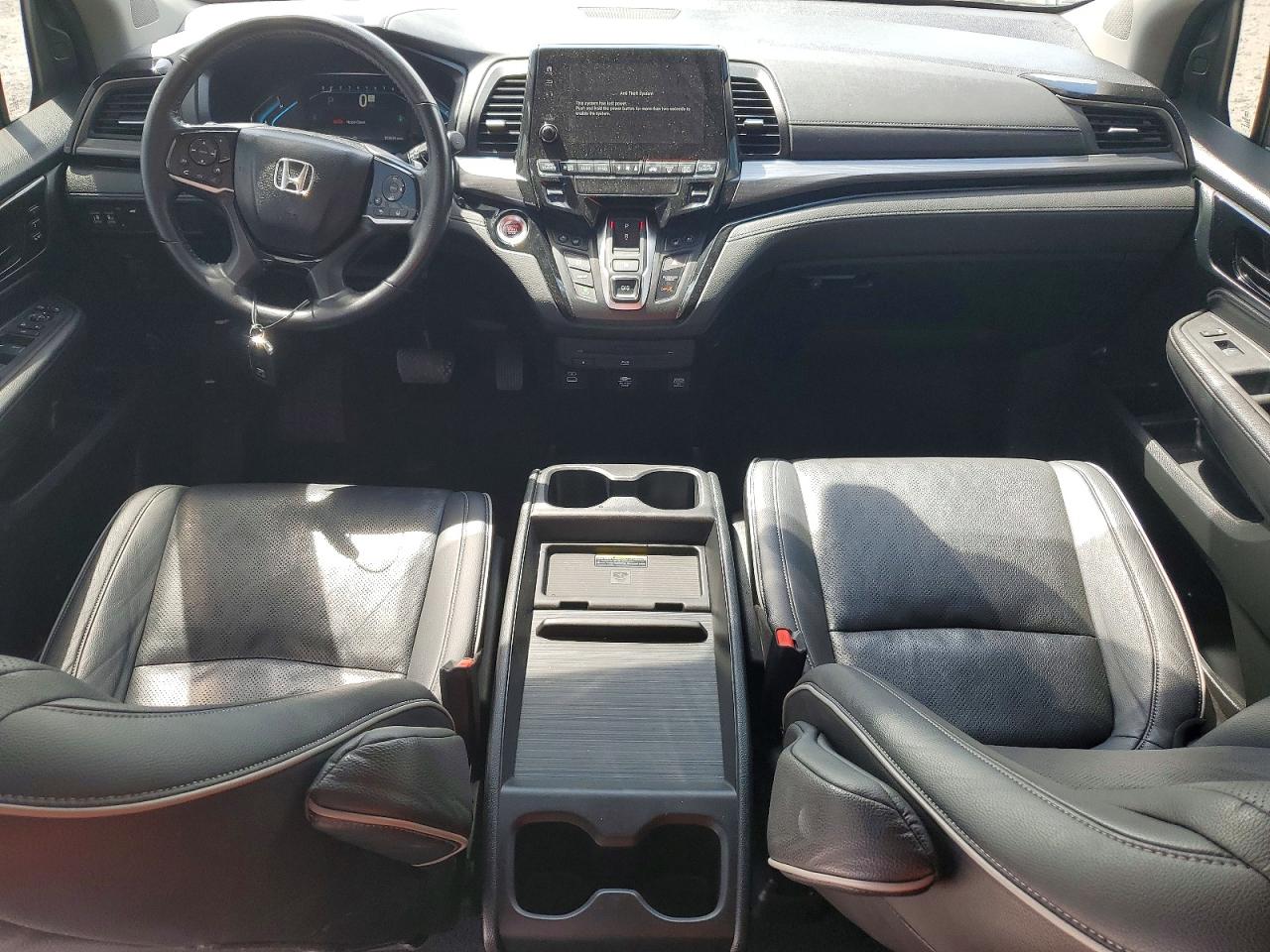 2024 HONDA ODYSSEY ELITE photo 8