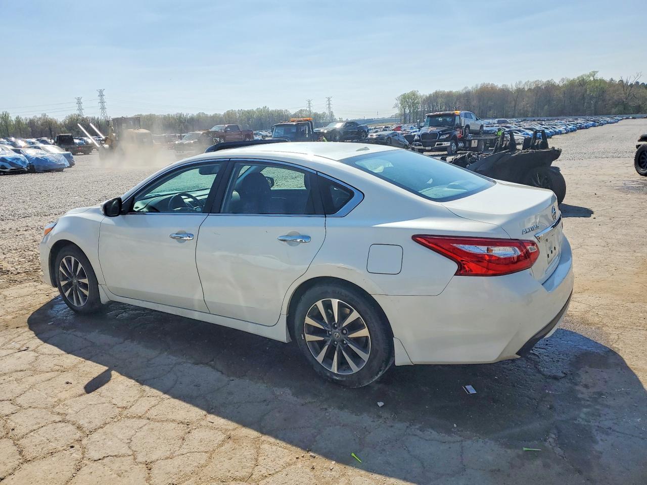 2017 NISSAN ALTIMA 2.5 SV photo 3