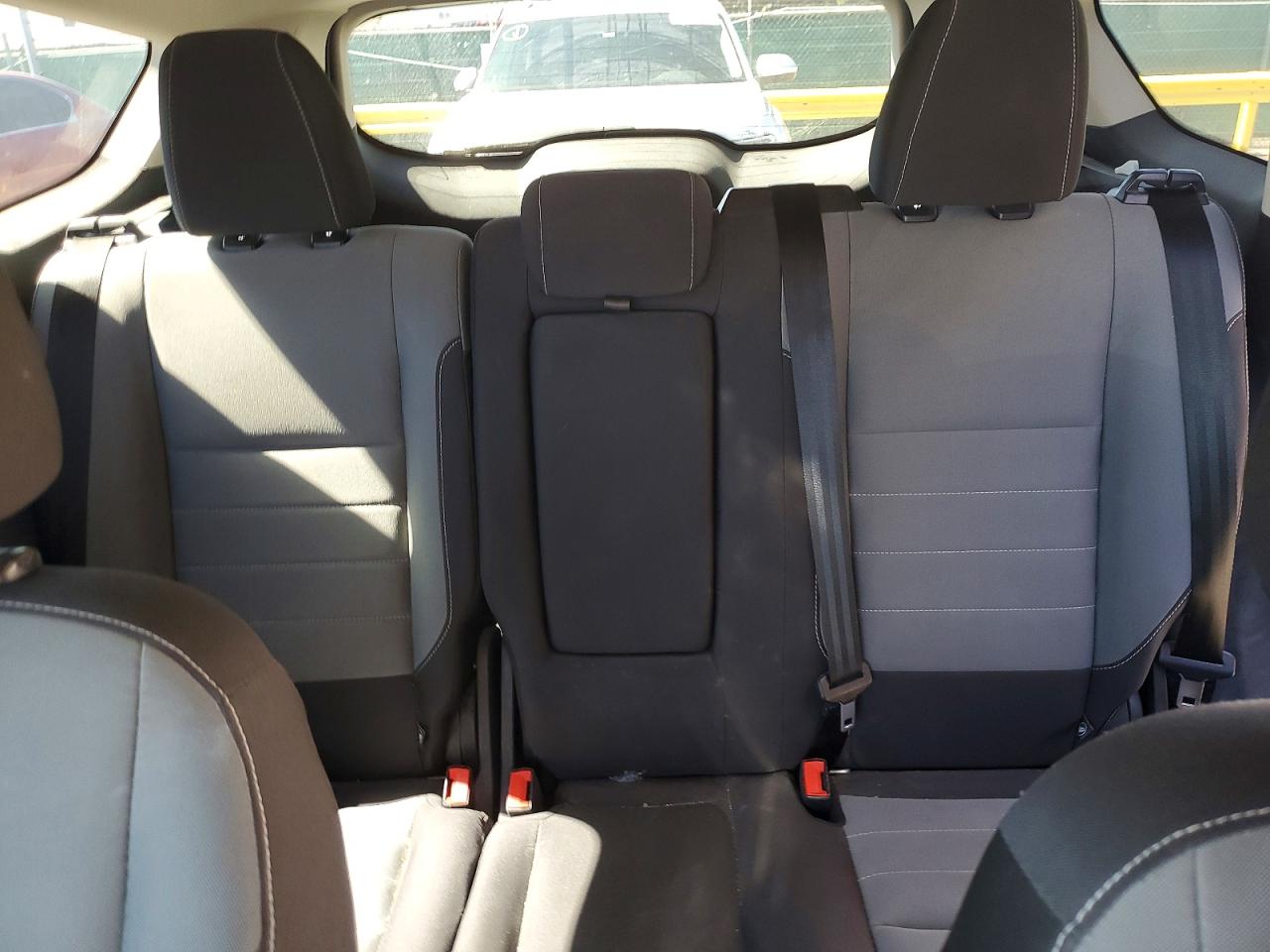 2016 FORD ESCAPE SE photo 28