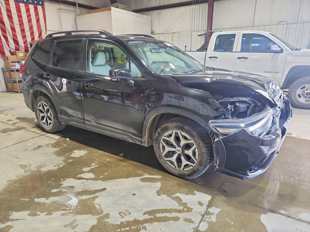 2020 SUBARU FORESTER PREMIUM photo 4