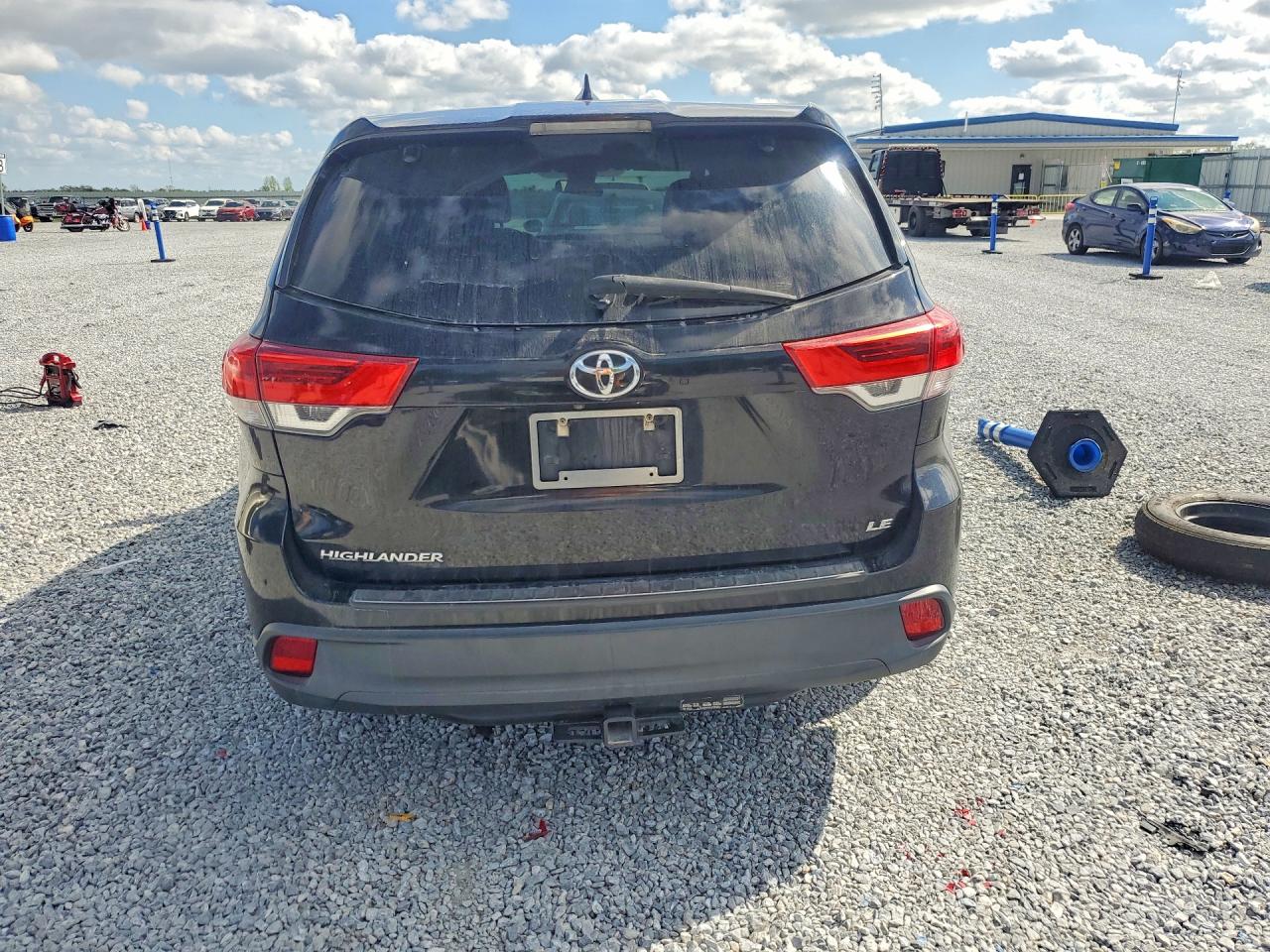 2017 TOYOTA HIGHLANDER LE PLUS photo 16