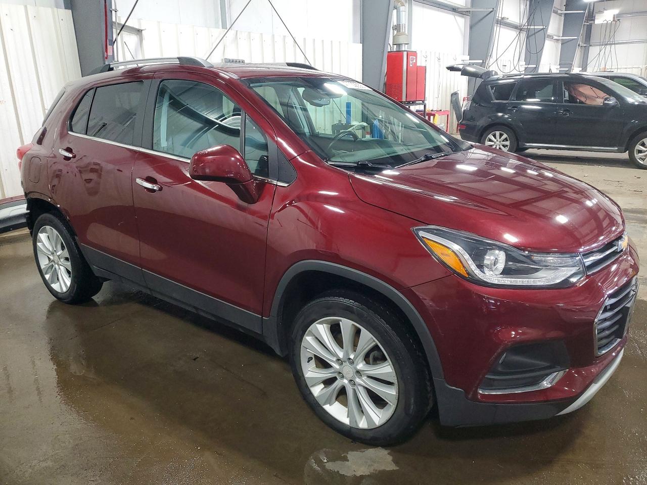 2017 CHEVROLET TRAX PREMIER photo 4