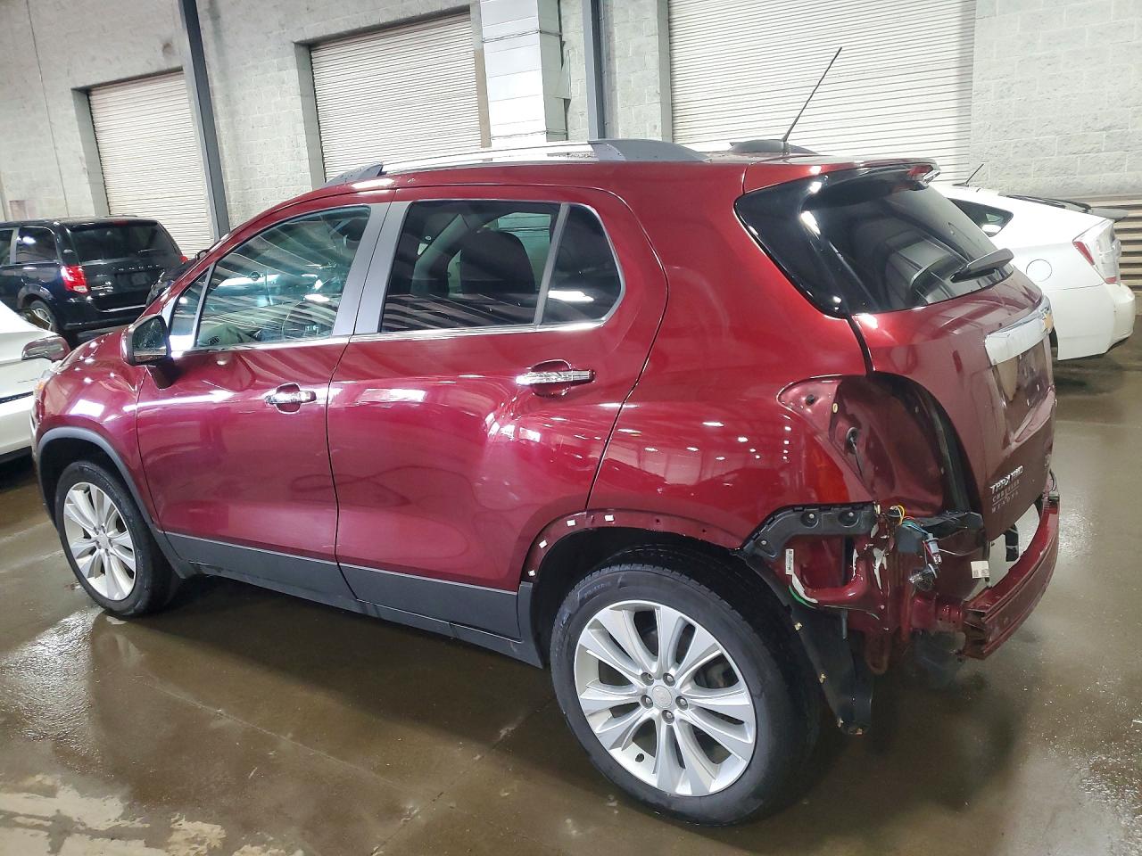 2017 CHEVROLET TRAX PREMIER photo 2