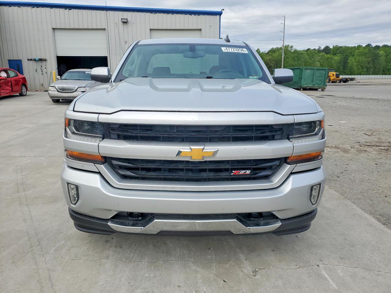 2017 CHEVROLET SILVERADO K1500 LT photo 13