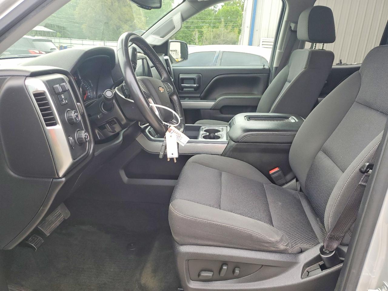 2017 CHEVROLET SILVERADO K1500 LT photo 19