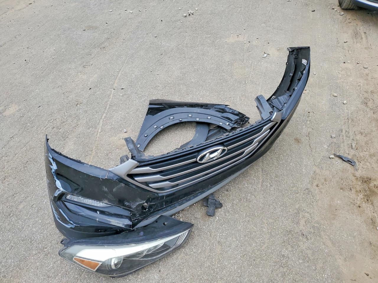 2018 HYUNDAI TUCSON VALUE photo 37