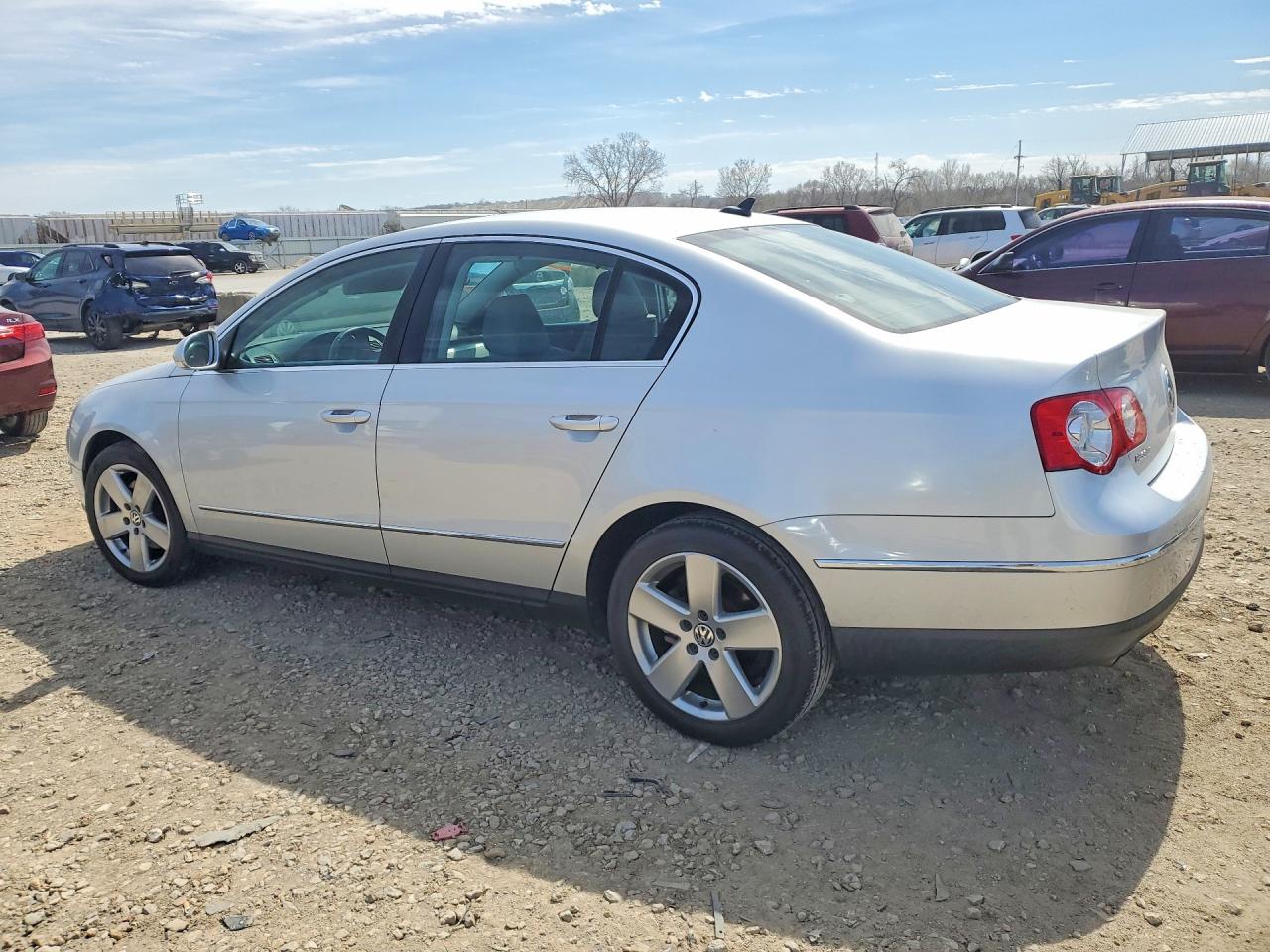 2009 VOLKSWAGEN PASSAT TURBO photo 2
