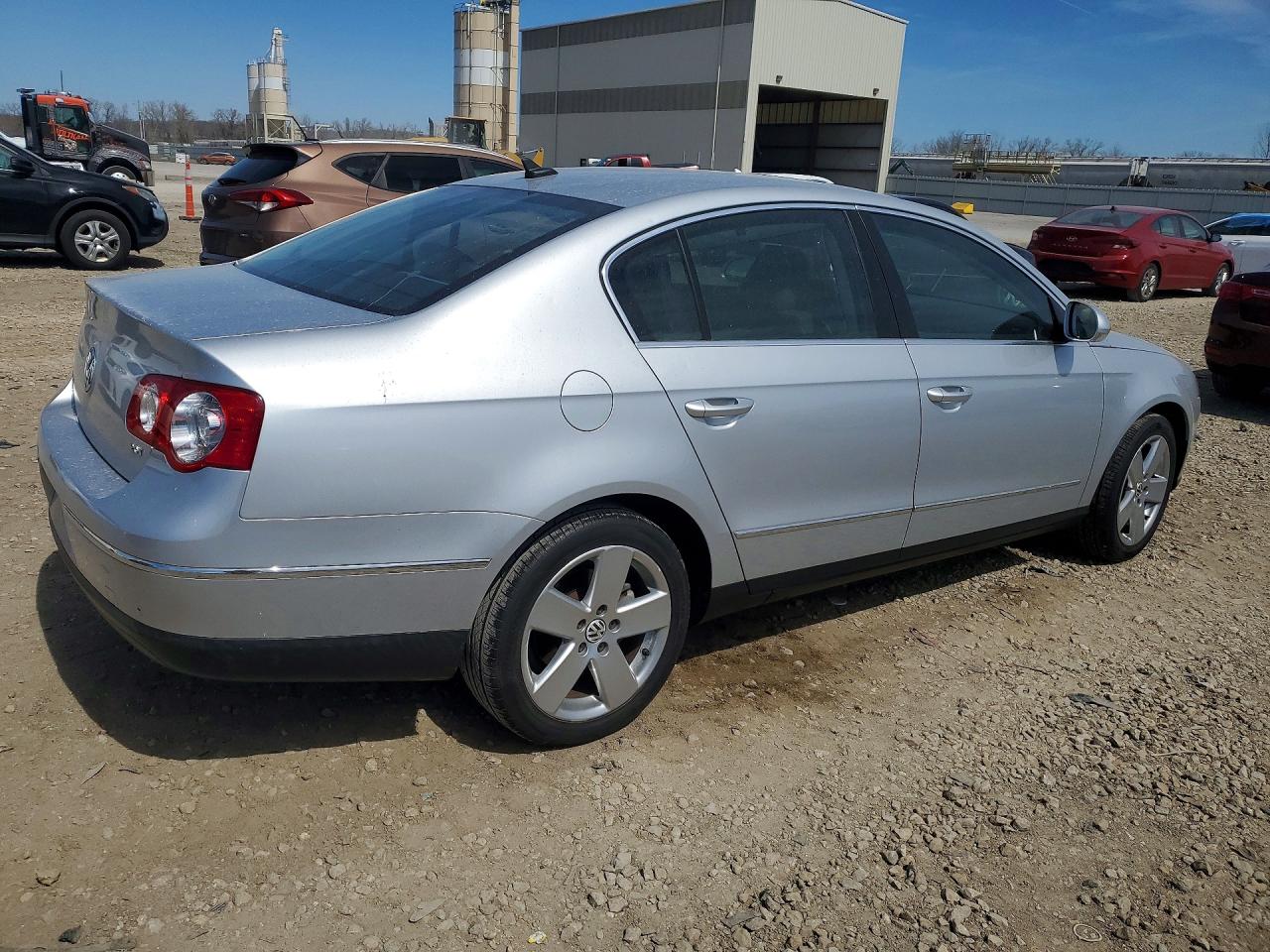 2009 VOLKSWAGEN PASSAT TURBO photo 3