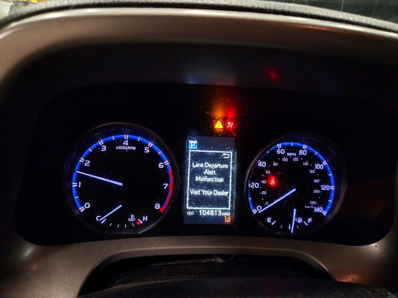 2018 TOYOTA RAV4 LE photo 17