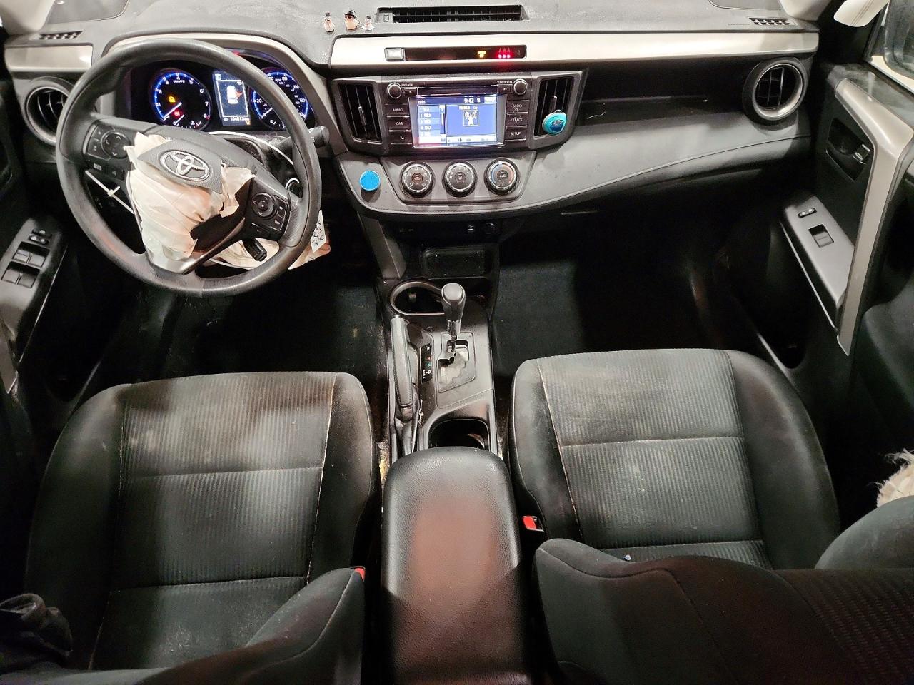 2018 TOYOTA RAV4 LE photo 15