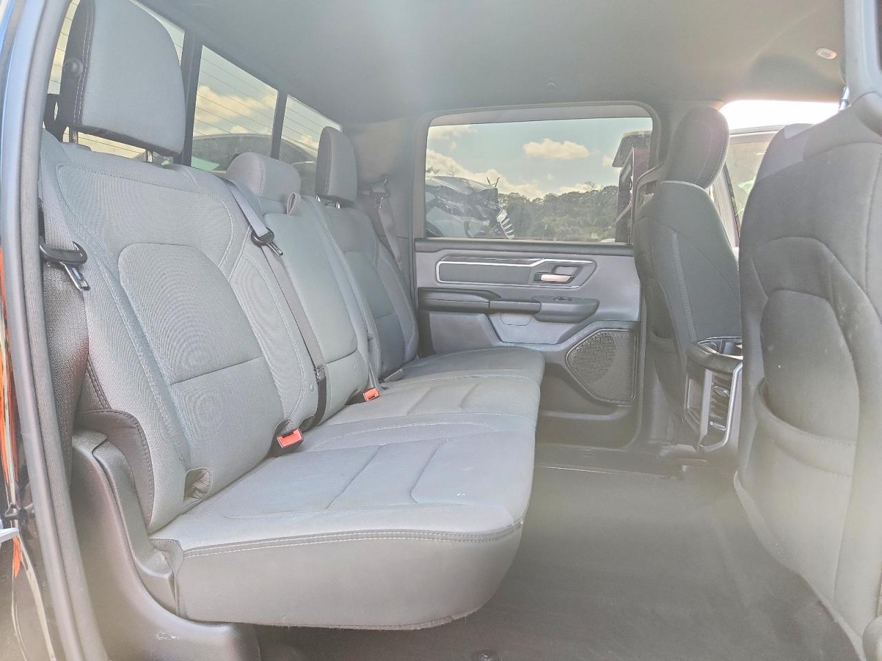2021 RAM 1500 BIG HORN photo 19