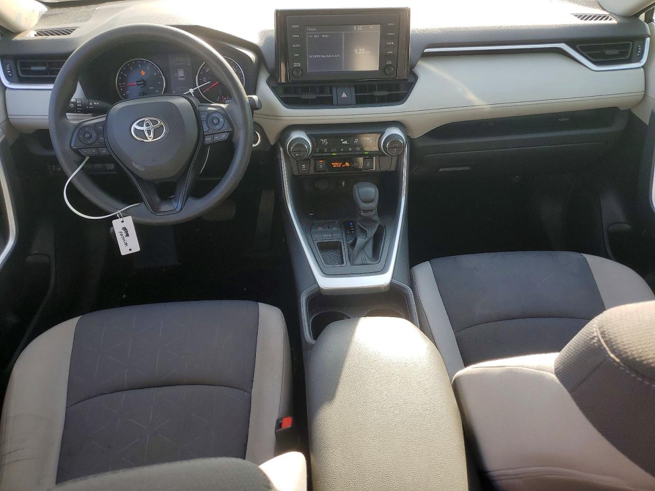2019 TOYOTA RAV4 XLE photo 15