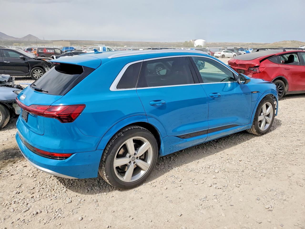 2019 AUDI E-TRON PRESTIGE photo 3