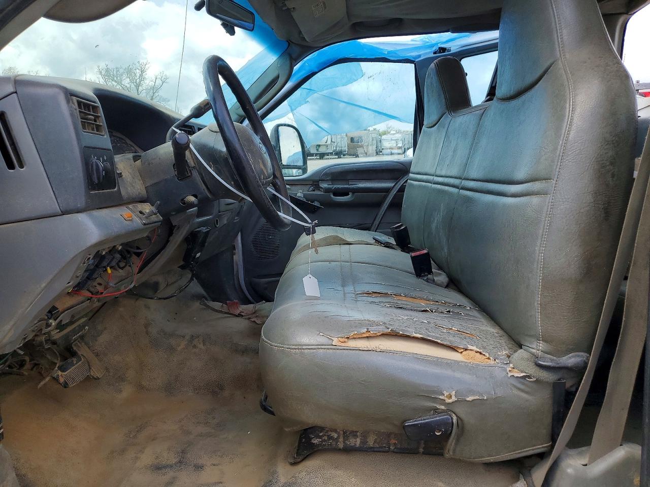2004 FORD F350 SUPER DUTY photo 28