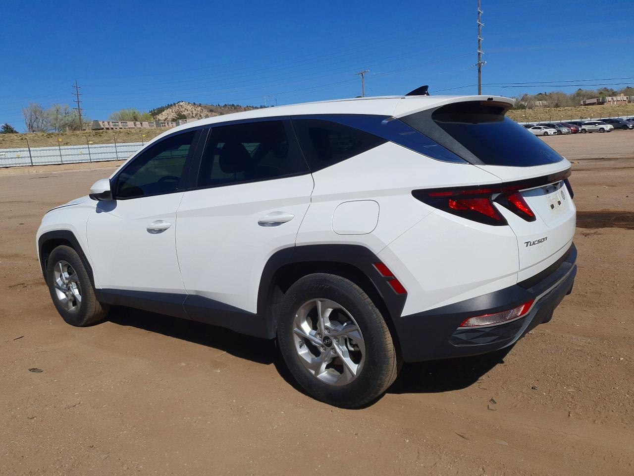2023 HYUNDAI TUCSON SE photo 3