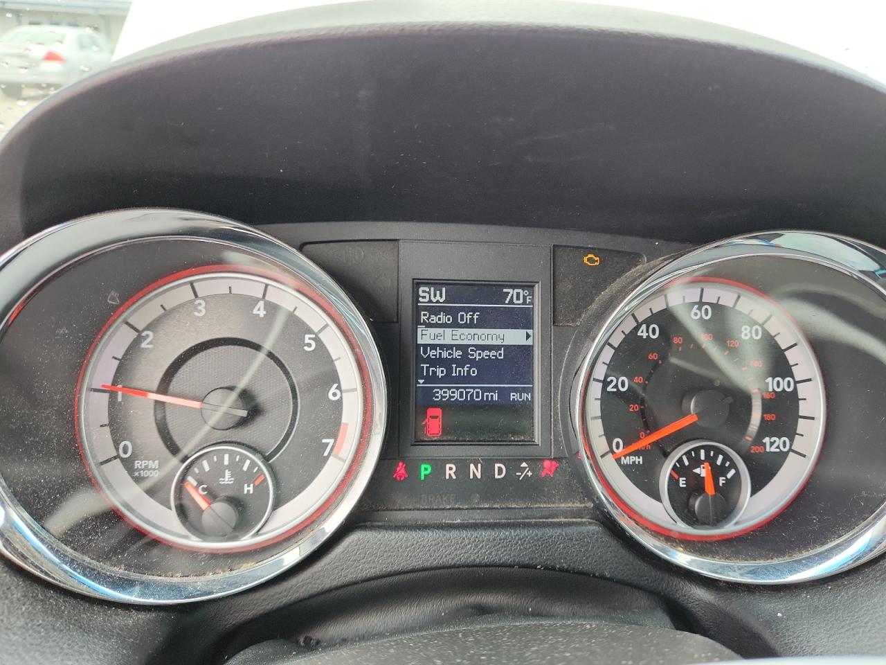 2011 DODGE GRAND CARAVAN CREW photo 25