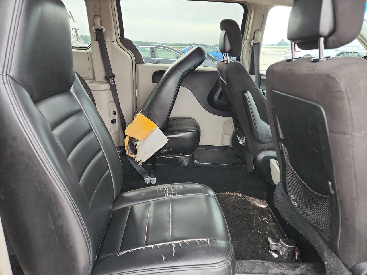 2011 DODGE GRAND CARAVAN CREW photo 31
