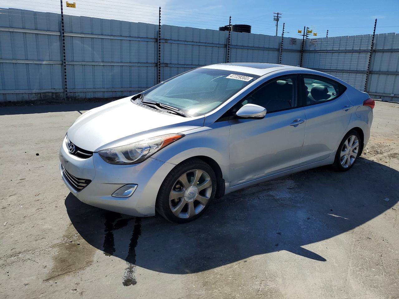 2013 HYUNDAI ELANTRA