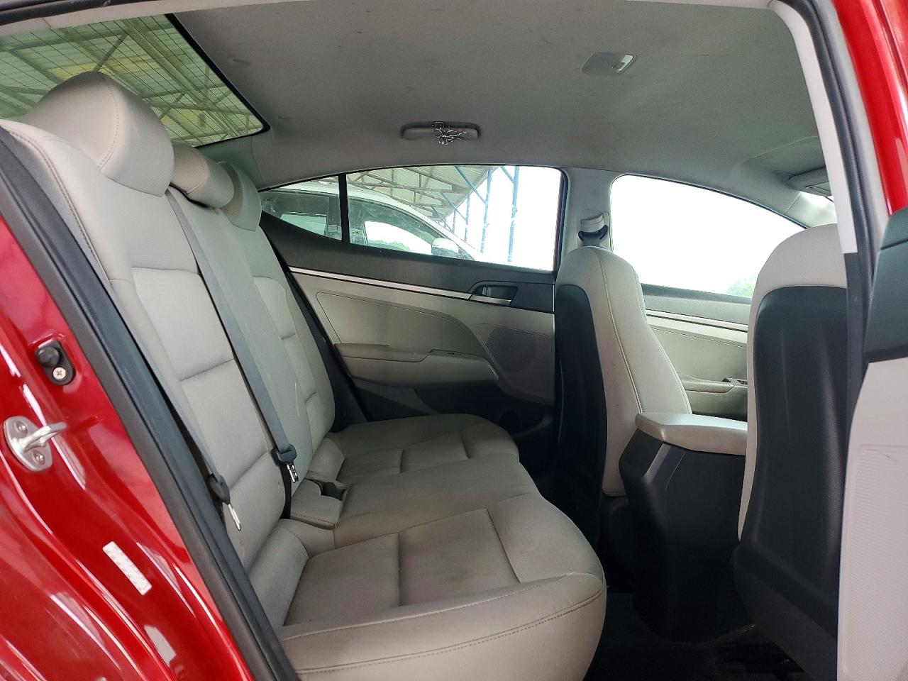 2018 HYUNDAI ELANTRA SE photo 10