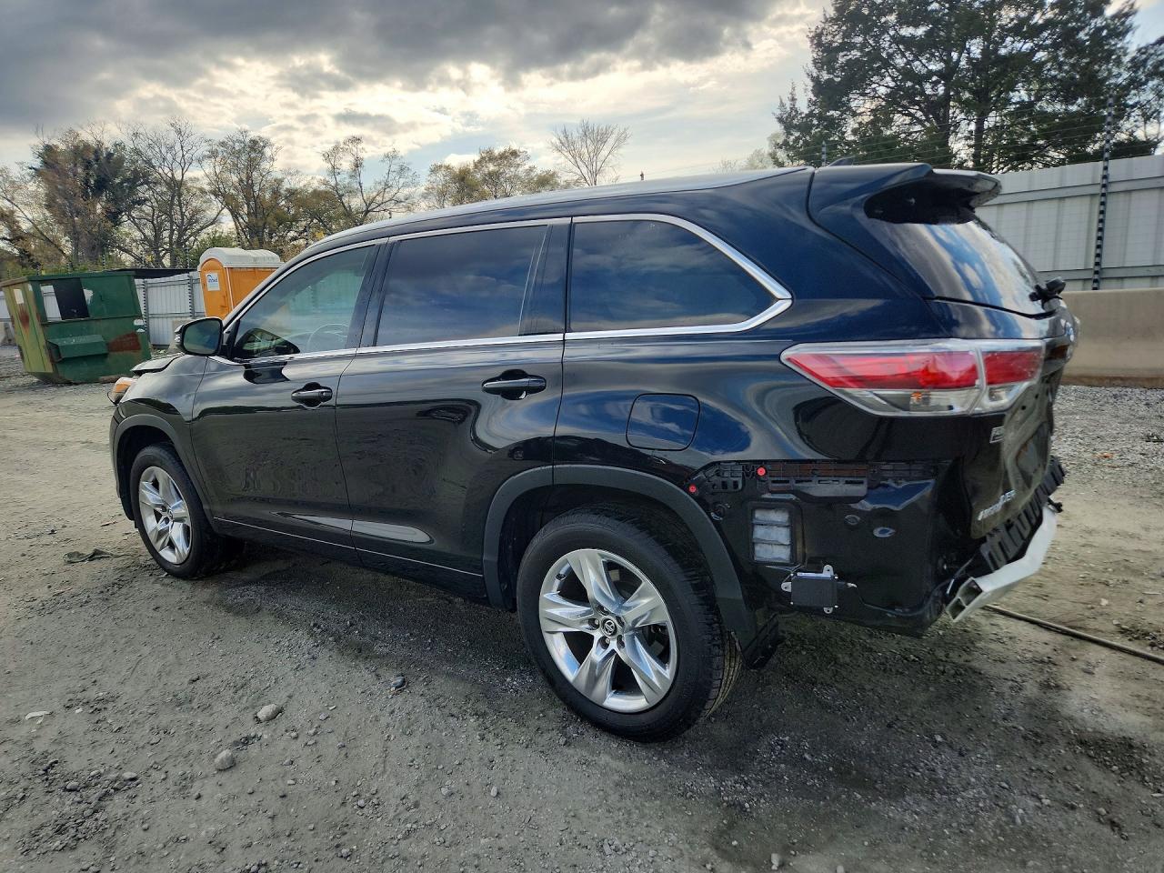 2016 TOYOTA HIGHLANDER LIMITED photo 2