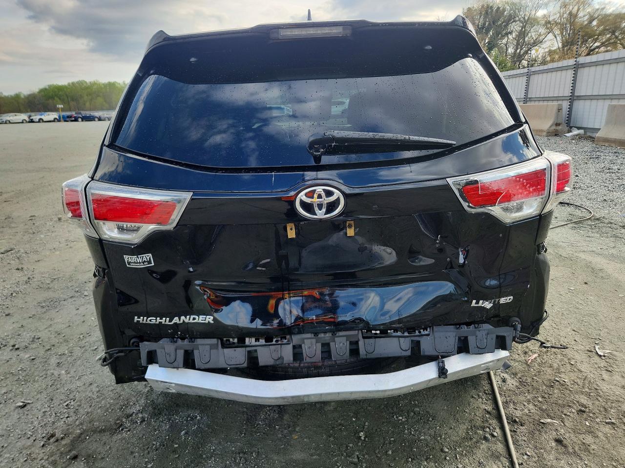 2016 TOYOTA HIGHLANDER LIMITED photo 6