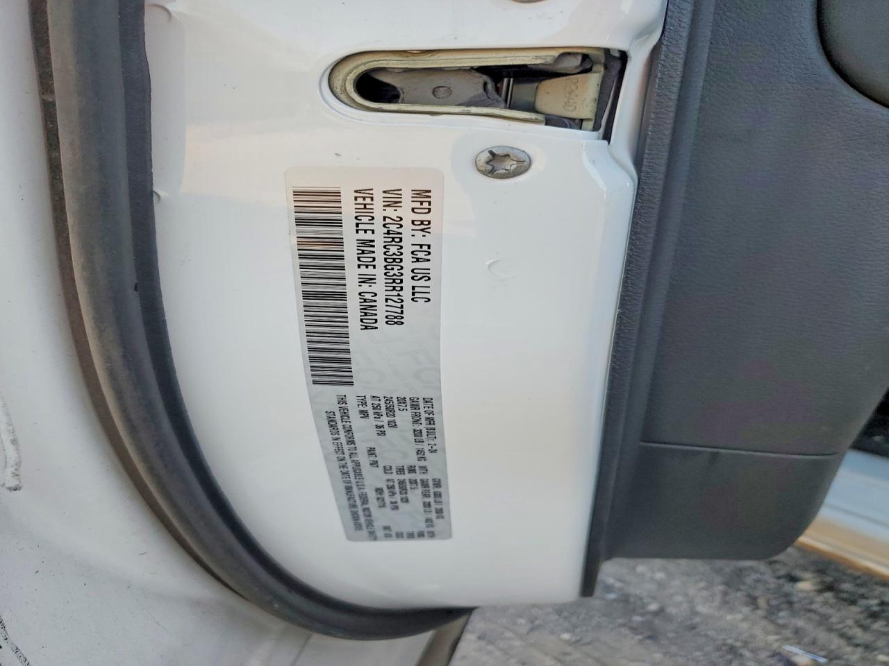 2024 CHRYSLER PACIFICA TOURING L photo 25