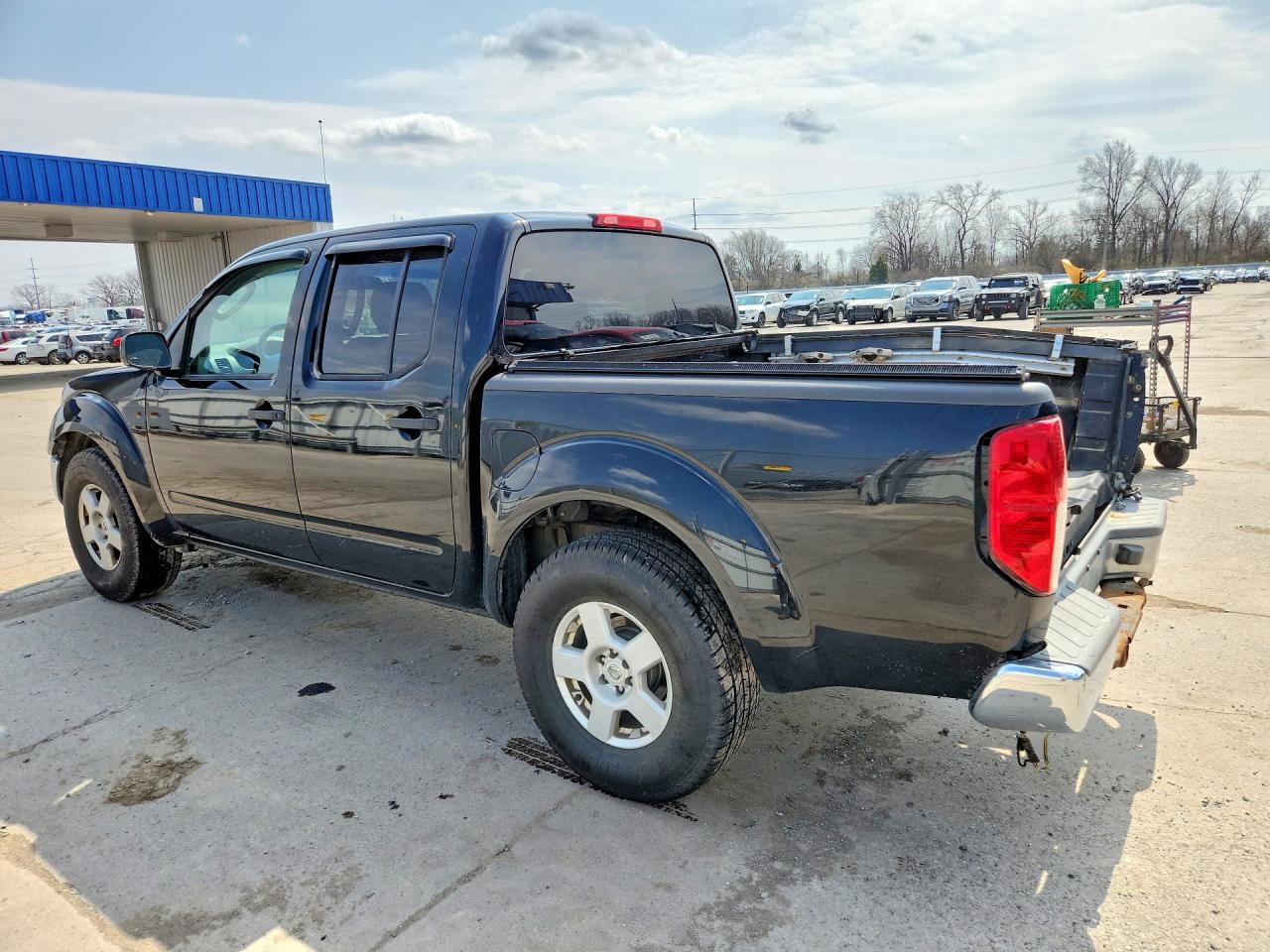 2005 NISSAN FRONTIER SE photo 3