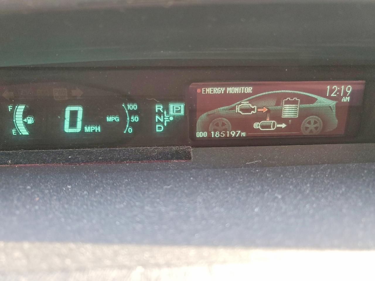2015 TOYOTA PRIUS THREE photo 17