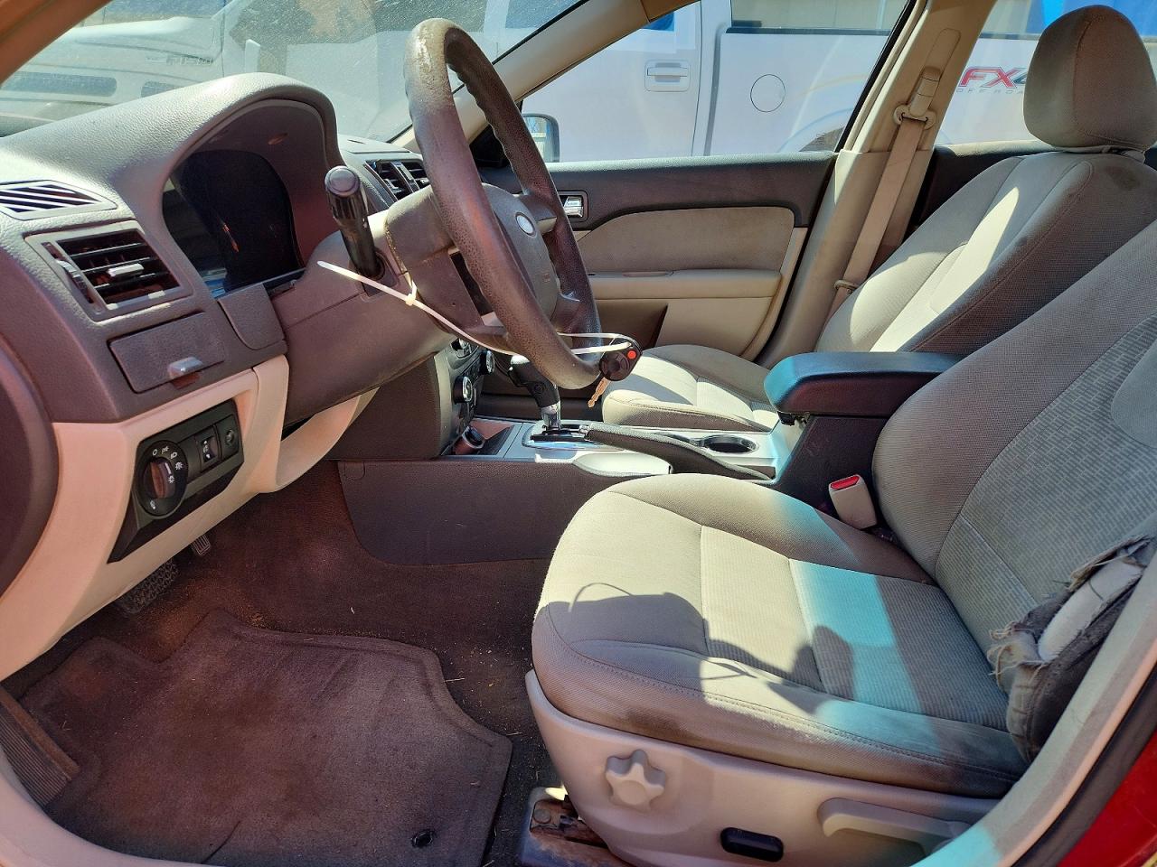 2010 FORD FUSION SE photo 13