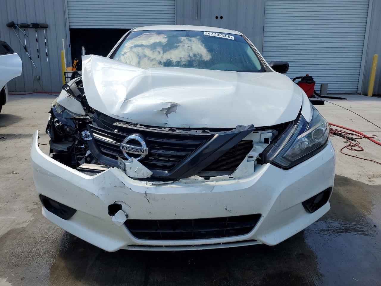 2018 NISSAN ALTIMA 2.5 SR photo 9