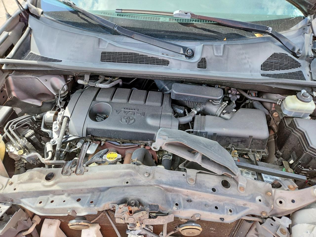 2010 TOYOTA HIGHLANDER BASE photo 21