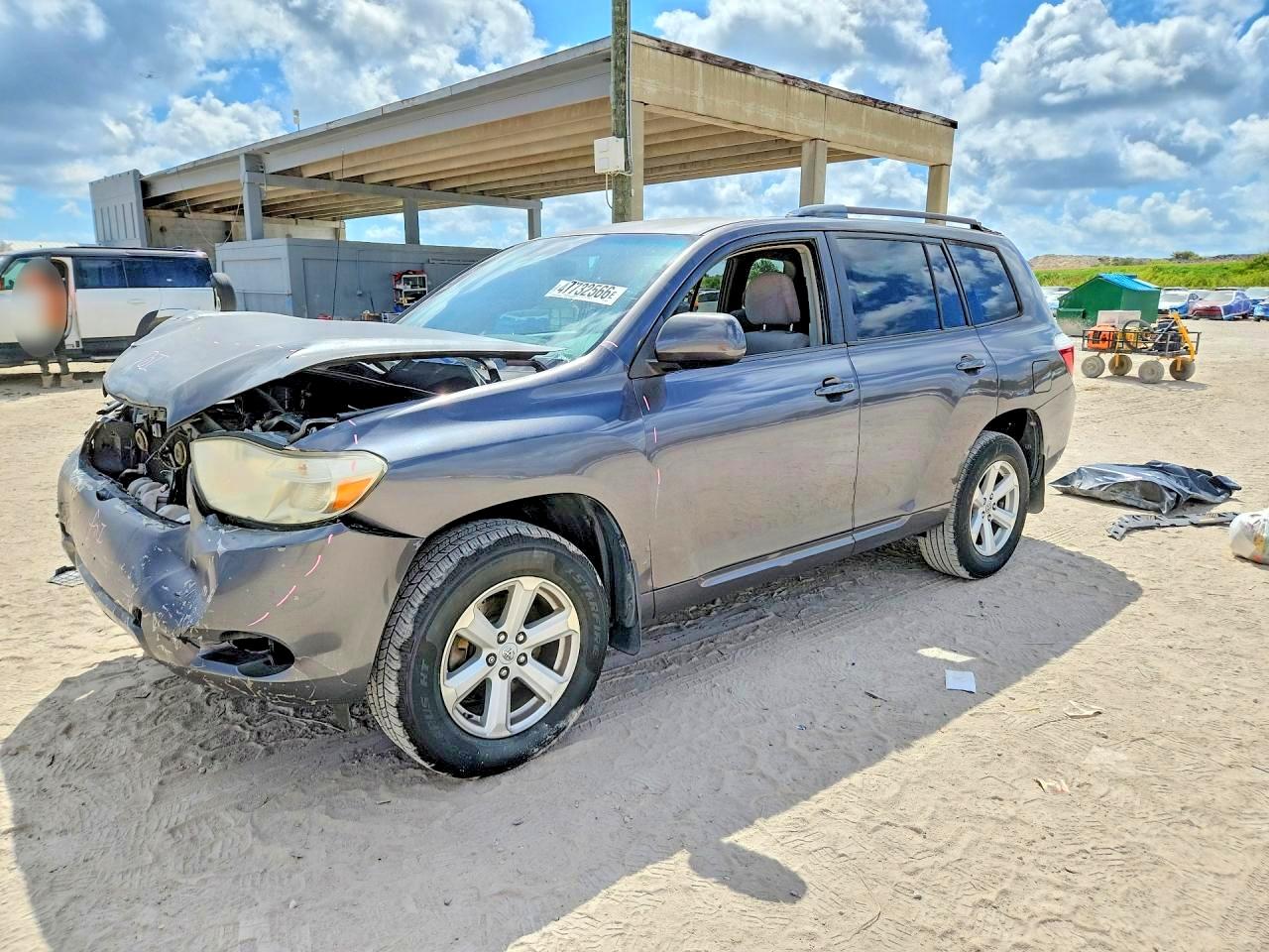 2010 TOYOTA HIGHLANDER