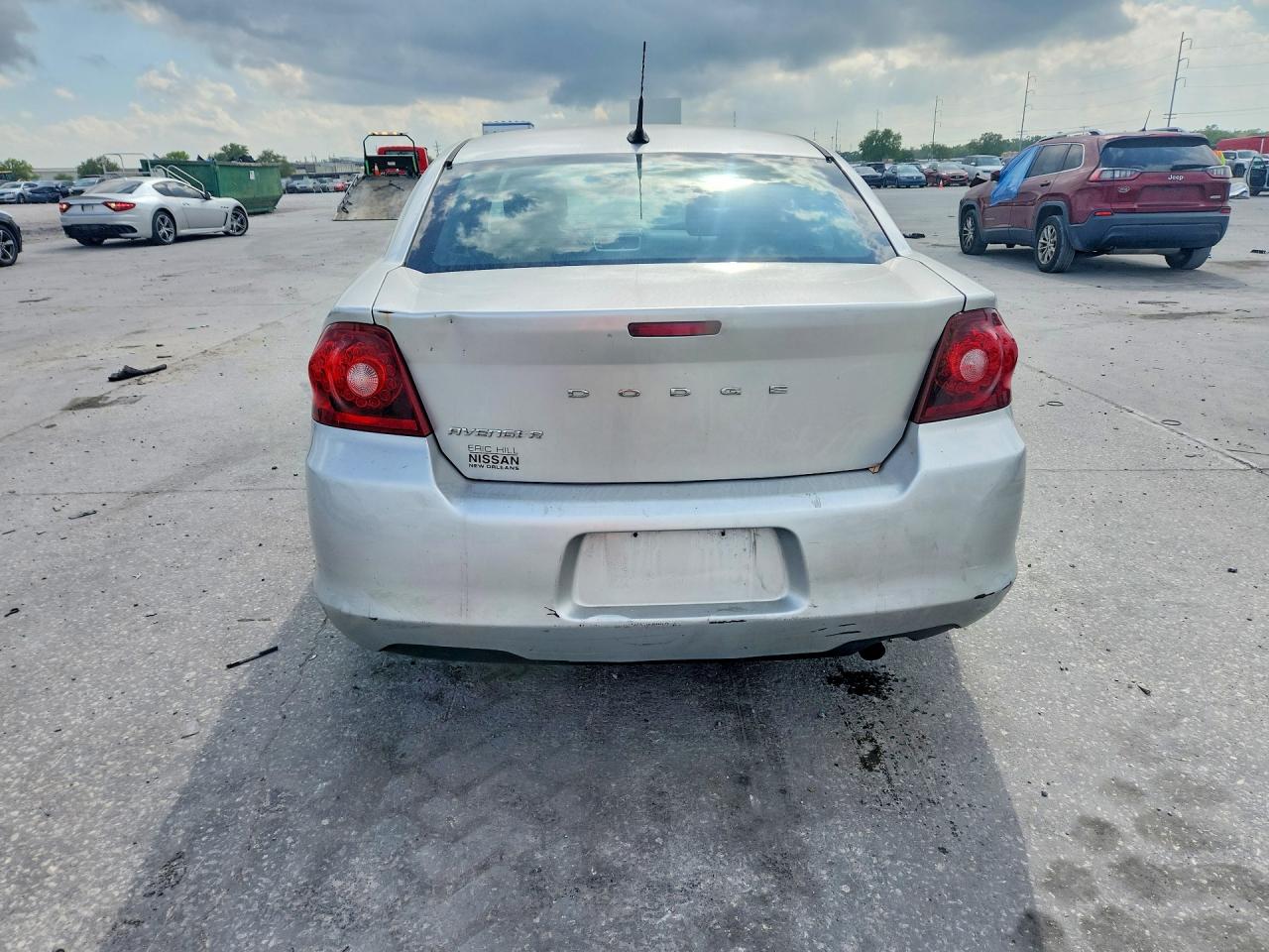 2011 DODGE AVENGER EXPRESS photo 11