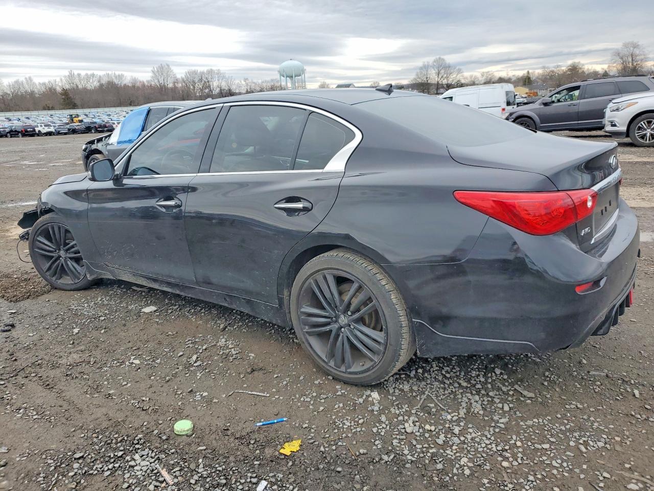 2015 INFINITI Q50 PREMIUM photo 2