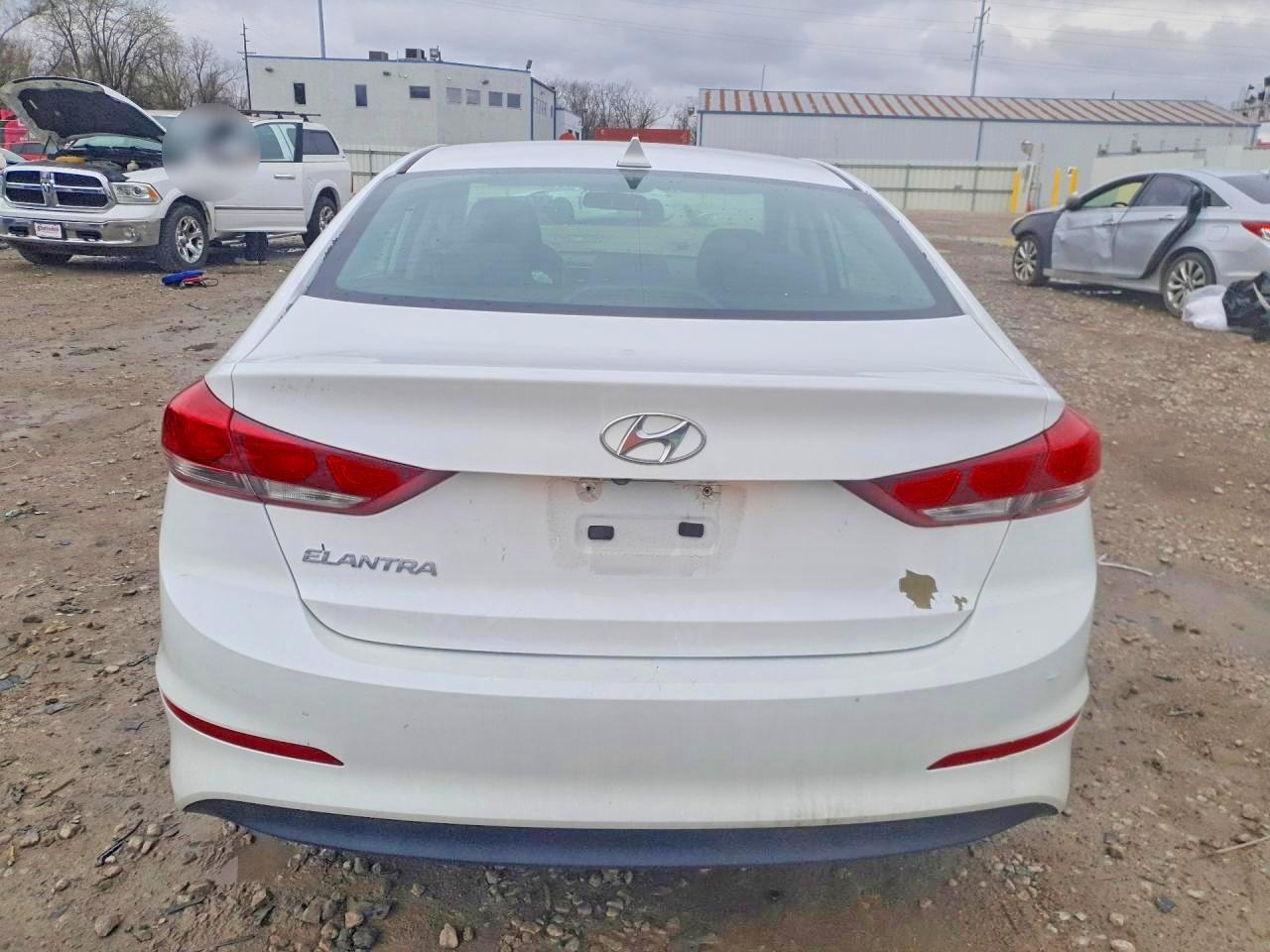 2018 HYUNDAI ELANTRA SEL photo 11