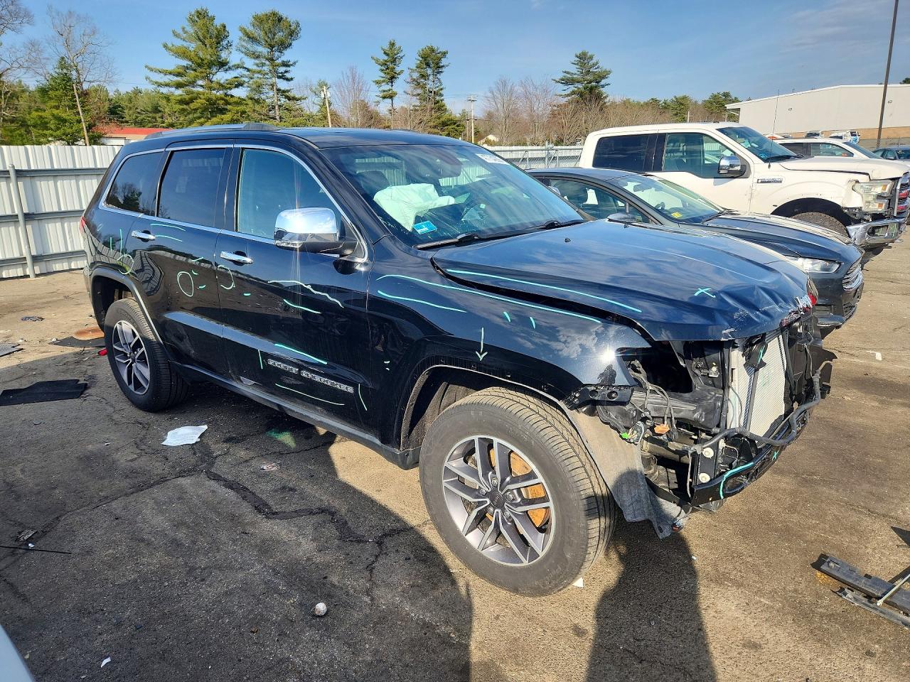 2019 JEEP GRAND CHEROKEE LIMITED photo 4