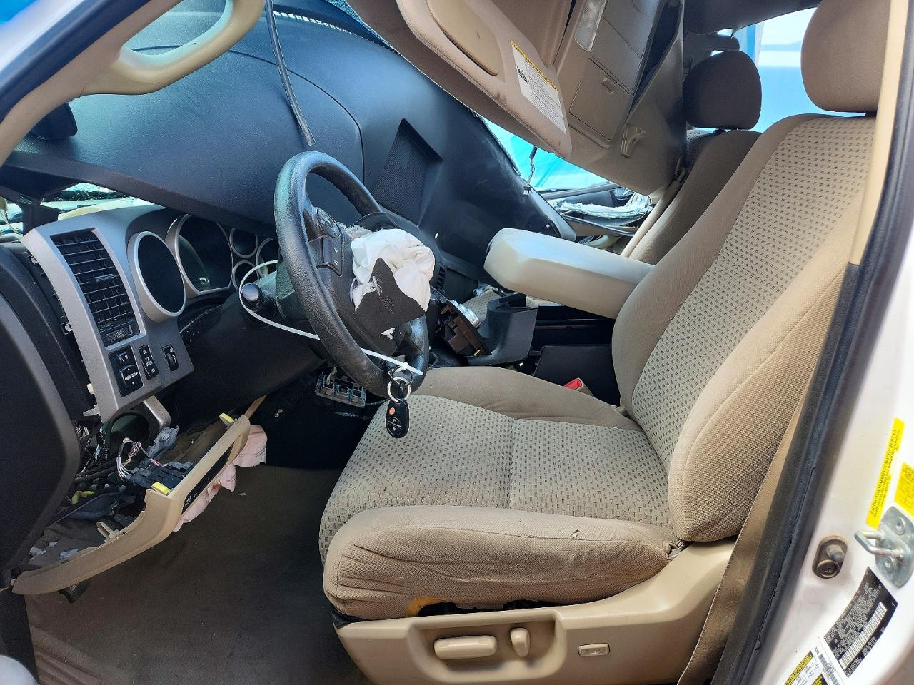 2011 TOYOTA TUNDRA GRADE photo 13
